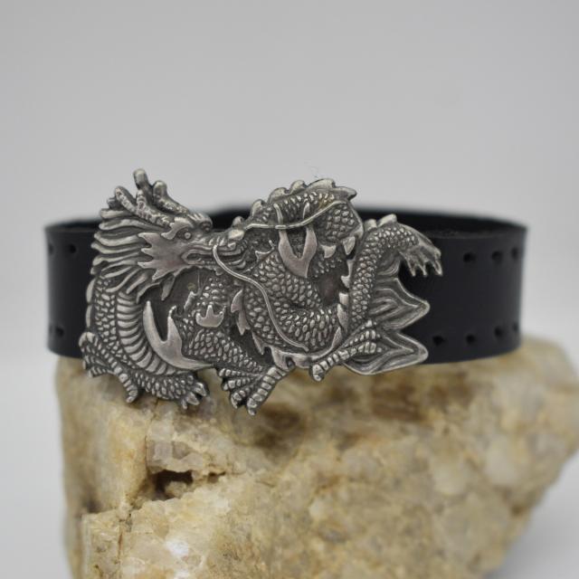 Pewter Detailed Dragon Black Leather Bracelet